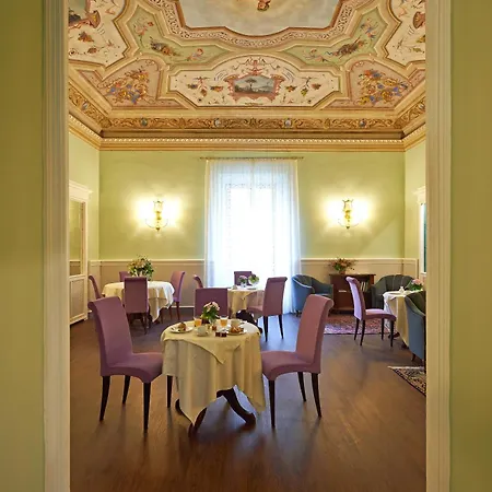 فندق Capitale 3*