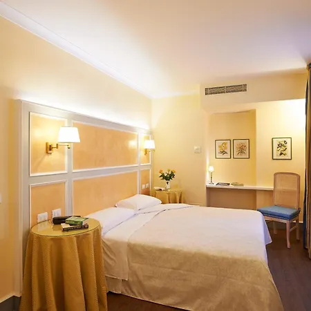 Capitale Szálloda 3*